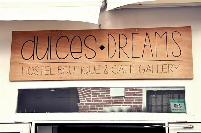 Dulces Dreams Boutique Hostel 