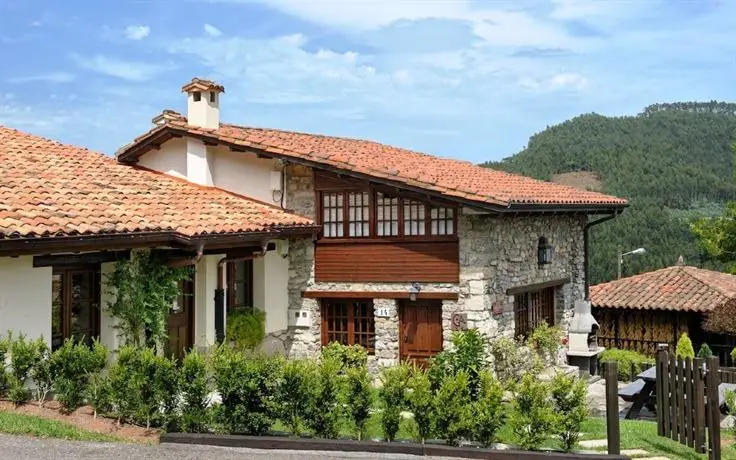 Casa Rural Llugaron I 