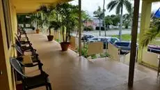 Capri Apartments Lake Worth 