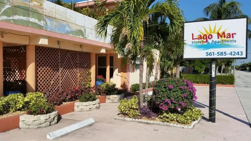 Lago Mar Motel and Apartments