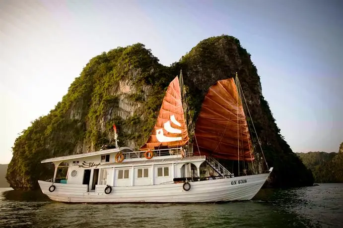 Legend Halong Private Cruises - Managed by Bhaya Cruise