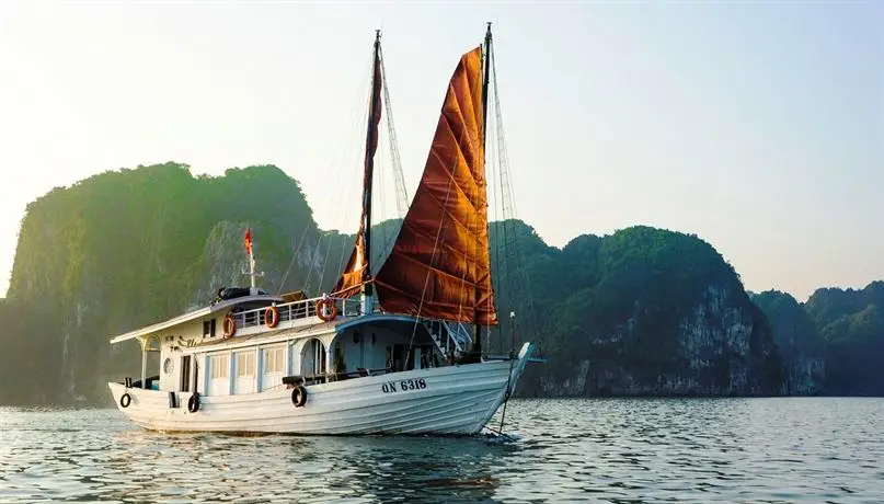 Legend Halong Private Cruises - Managed by Bhaya Cruise 