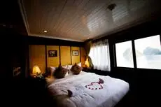 Legend Halong Private Cruises - Managed by Bhaya Cruise 