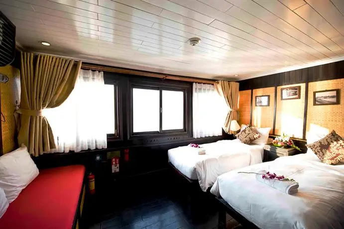 Legend Halong Private Cruises - Managed by Bhaya Cruise 