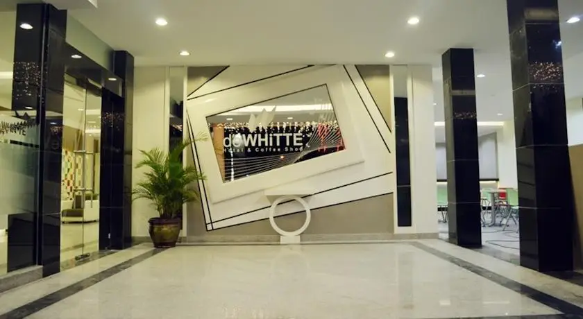 De Whitte Hotel & Coffee Shop 