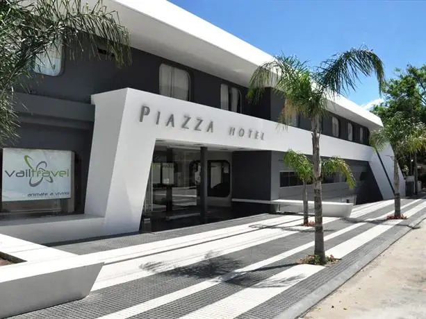 Piazza Hotel La Cuesta 