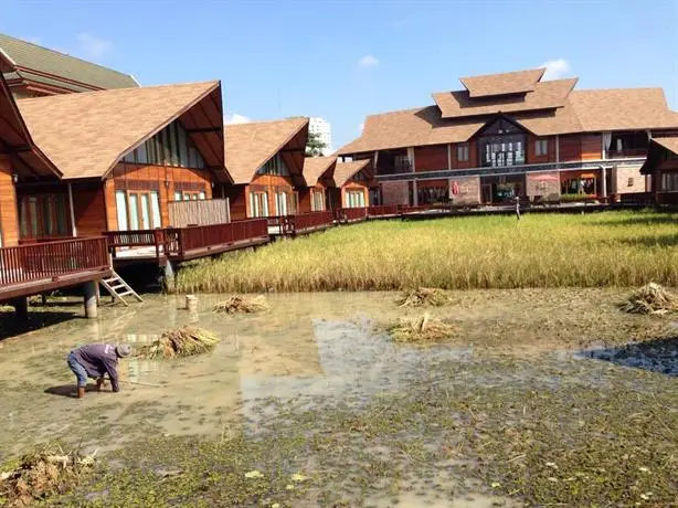 Rice Farm Villa Suratthani 