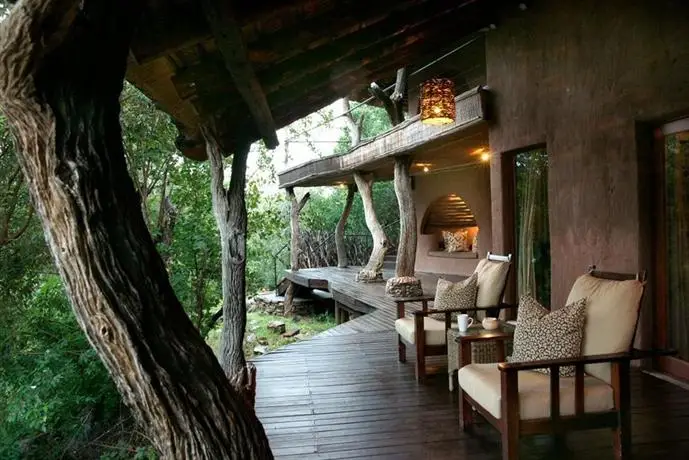 Impodimo Game Lodge 