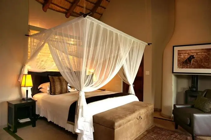 Impodimo Game Lodge 