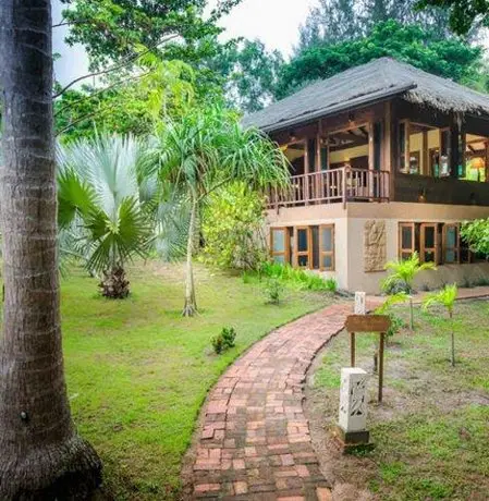 Koh Jum Beach Villas A member of Secret Retreats 