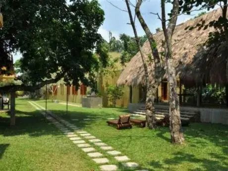 Muthumuni Ayurveda River Resort 