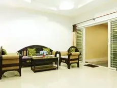 Ban San Sabuay Hua Hin Holiday House 