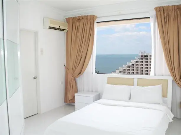 Home Suites Amazing Oceanfront Penang