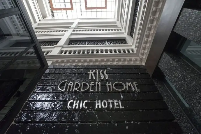 Kiss Gardenhome Chic Hotel 