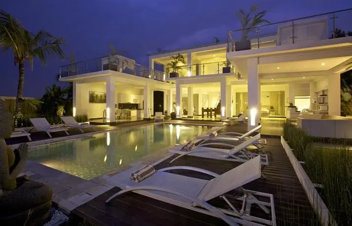 Villa Lara Bali