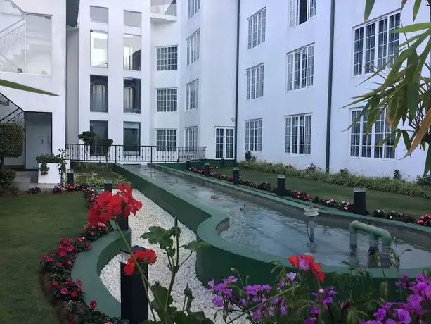 Araliya Green Hills Hotel 