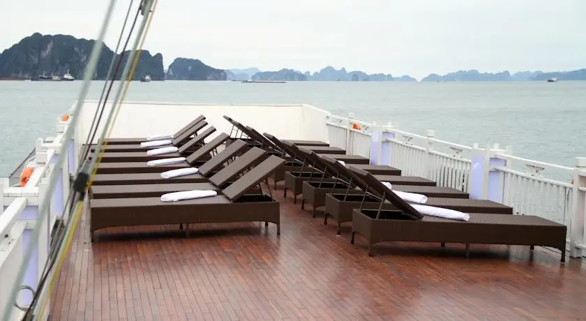 L'Azalee Cruise Halong 