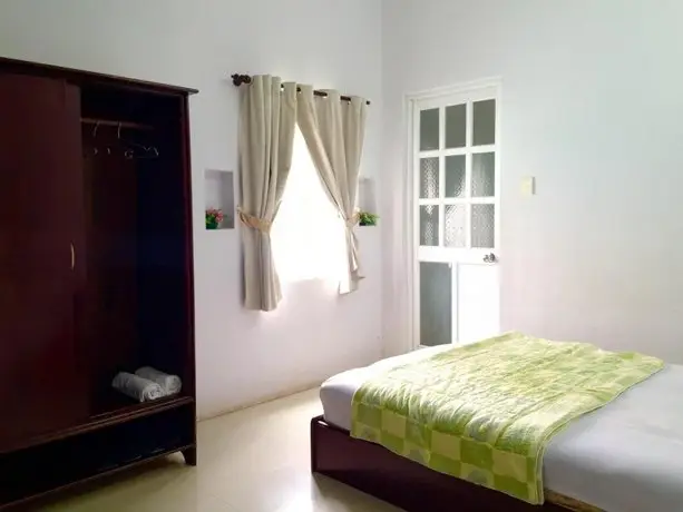 Hoang Cam Guest House 