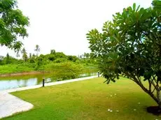 Naraya Riverside Resort 