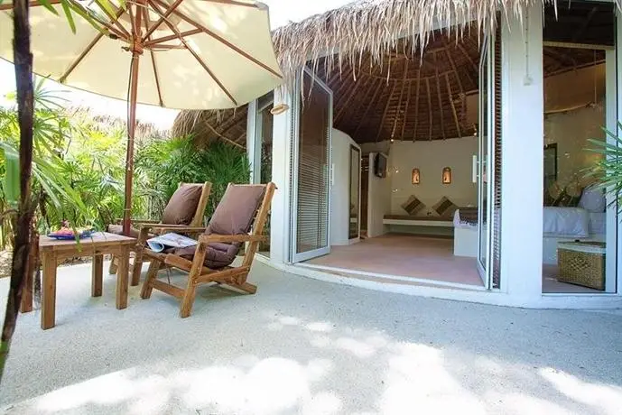 Eden Beach Bungalows 