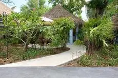 Eden Beach Bungalows 