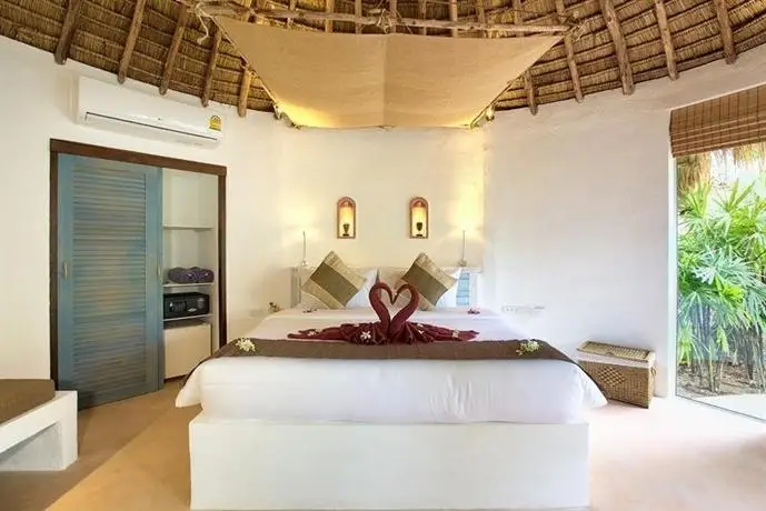 Eden Beach Bungalows 