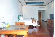 Myanmar Life Hotel 