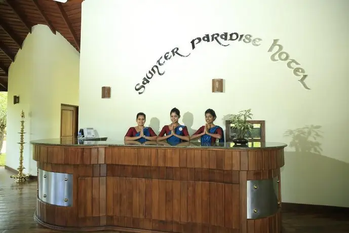 Saunter Paradise Hotel 