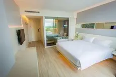 Crystal Hotel Hat Yai 