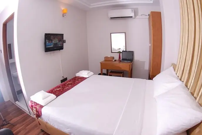 Holiday Hotel Yangon 