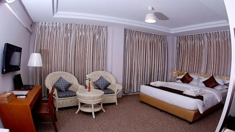 Holiday Hotel Yangon 