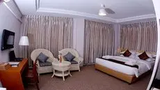 Holiday Hotel Yangon 