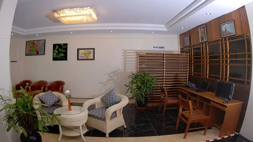 Holiday Hotel Yangon 