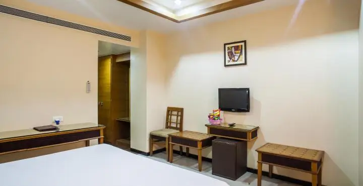 Hotel Simran Raipur