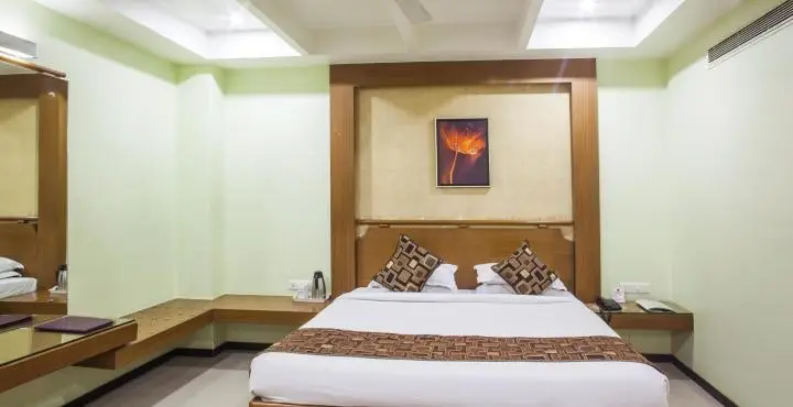 Hotel Simran Raipur