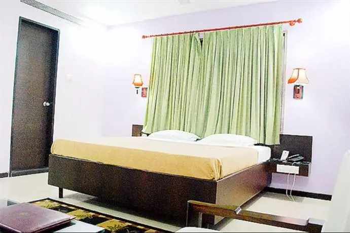 Hotel Simran Raipur 