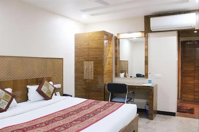 Hotel Simran Raipur 