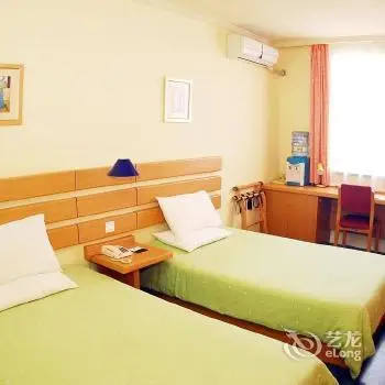 Home Inn Ruili Maohan Road 