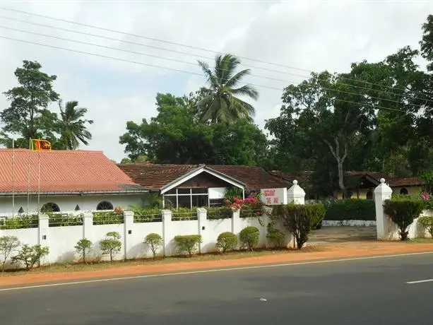 Habarana Inn