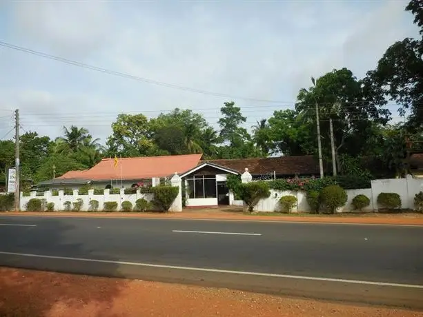 Habarana Inn