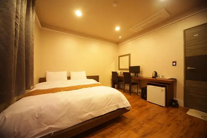 Hill House Hotel Yeosu 