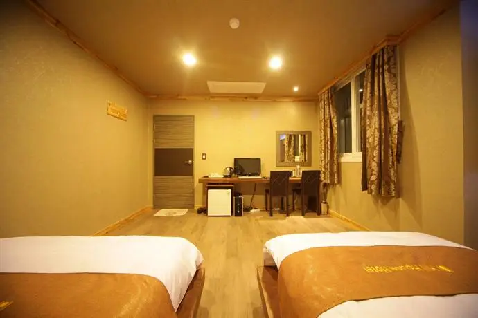 Hill House Hotel Yeosu 