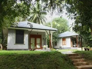 Nil Diya Mankada Safari Lodge