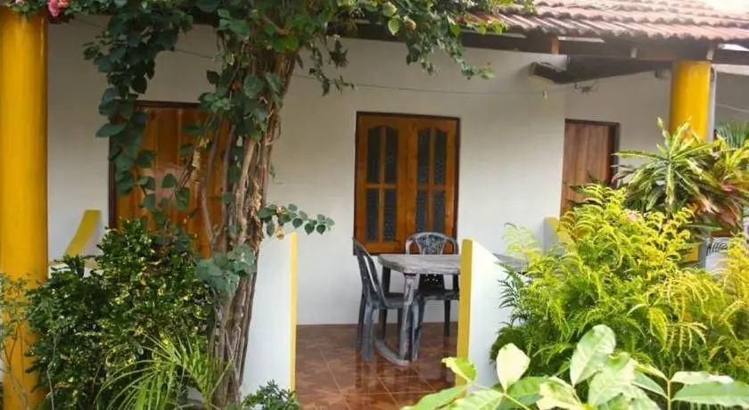 Tharaka Surf Guesthouse