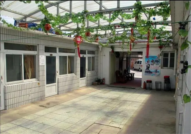 Xingcheng Yiming Hostel 