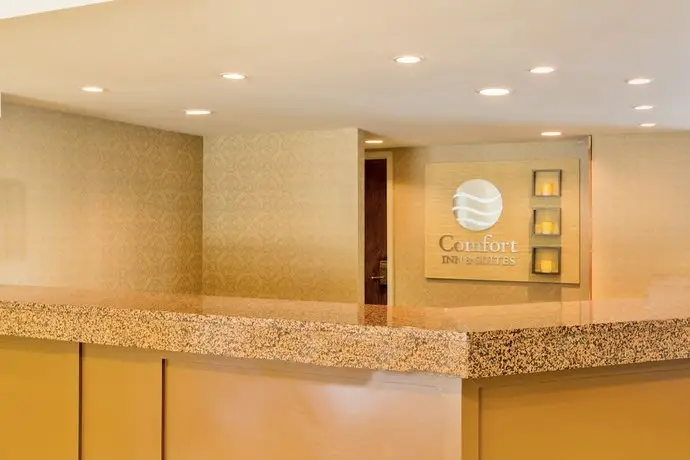 Comfort Inn & Suites BWI Airport