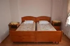 Gnezdo Mini Hotel 