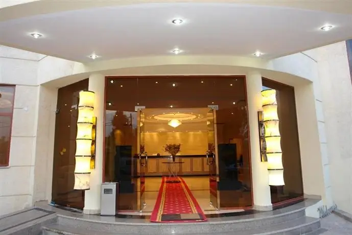 Tizeze Hotel 