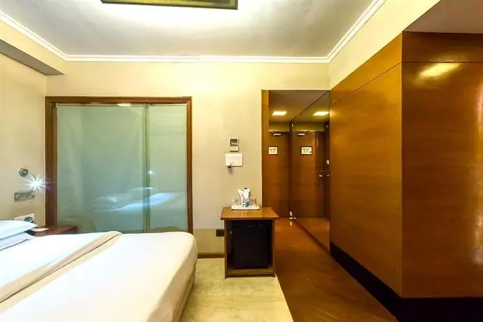 Hotel Aram 