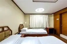 Hotel Aram 